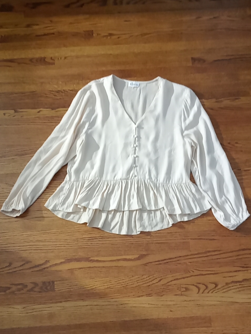 Glam rayon/cupro Top PTP 19.5" Slightly high low